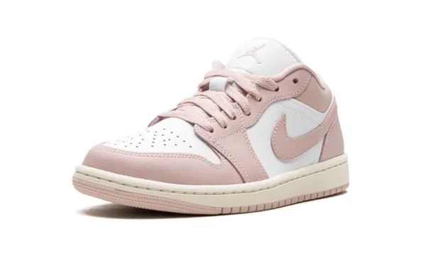 Jordan 1 Low WMNS "Pink Oxford" - Image 4