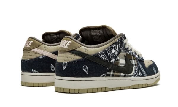 SB Dunk Low QS Special Box "Travis Scott" - Image 3