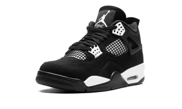 Air Jordan 4 "White Thunder" - Image 4